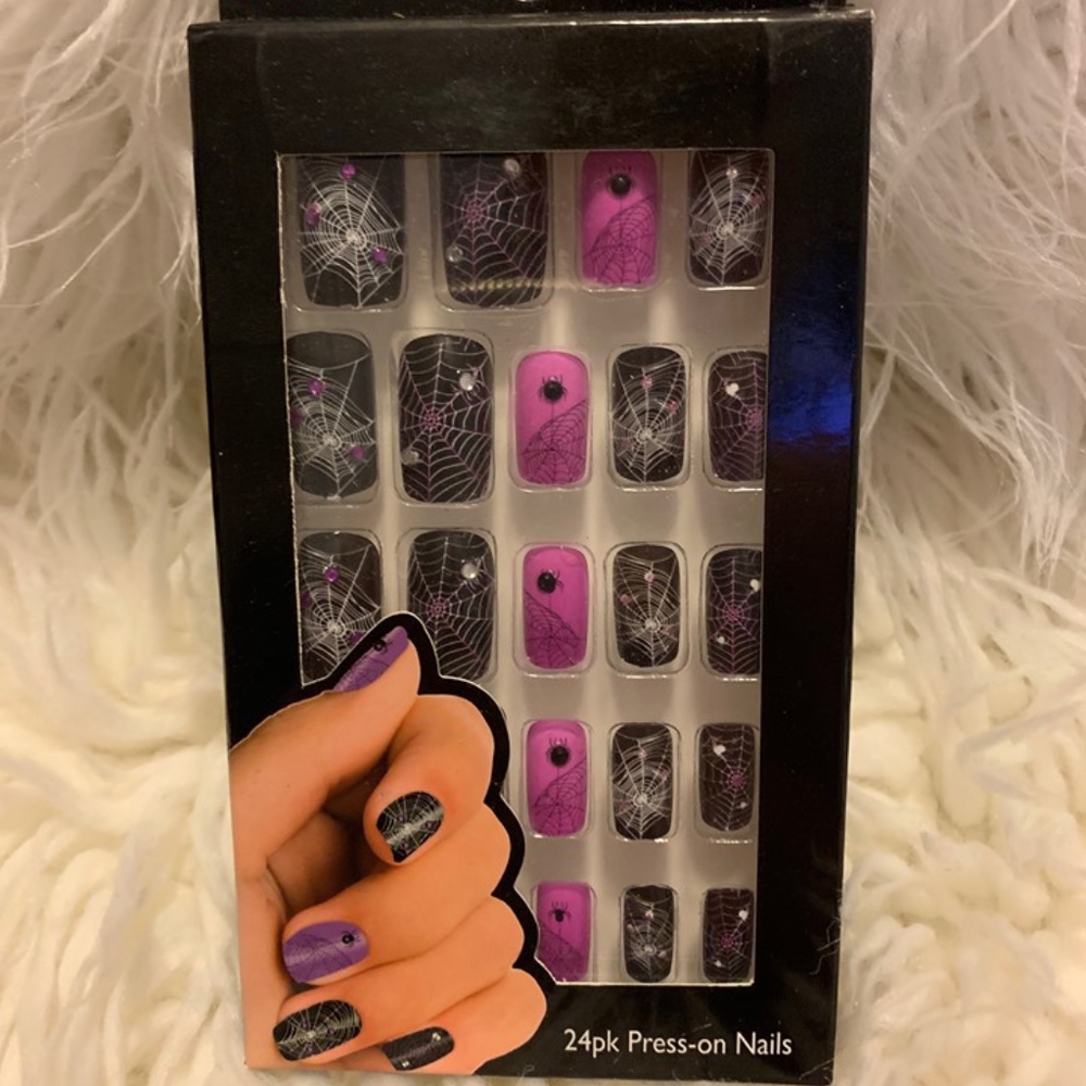 HALLOWEEN Spider Web PRESS ON NAILS